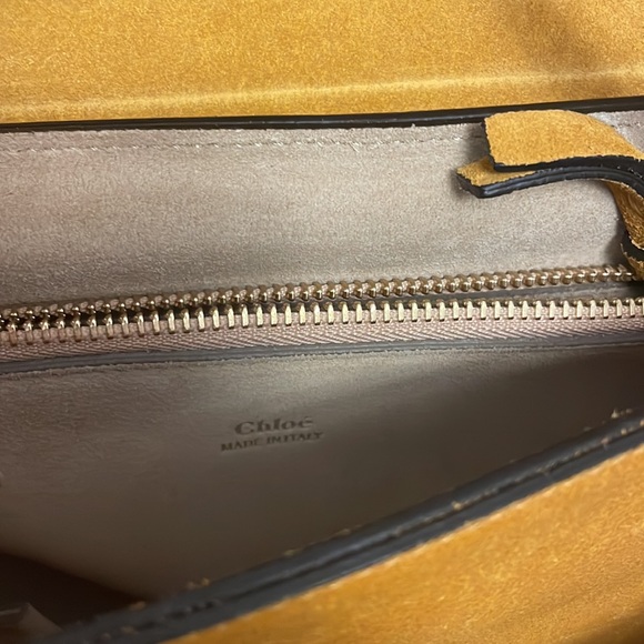 CHLOE FAYE SUEDE CALFSKINBAG TRIFOLD - Picture 5 of 7